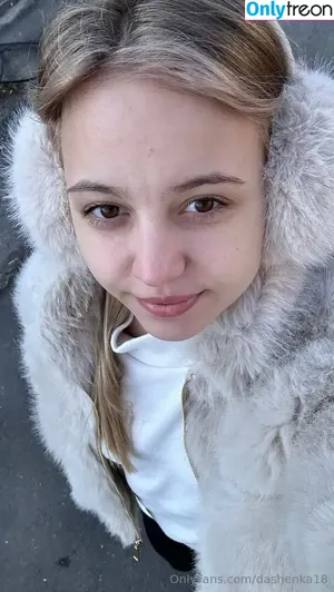 dashenka18 / dasha_dasha_18_ nude photo #0111