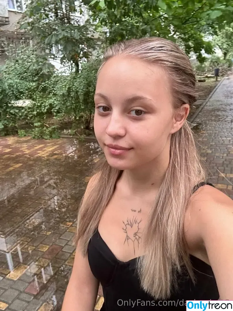 dashenka18 голая photo #0078 (dasha_dasha_18_)