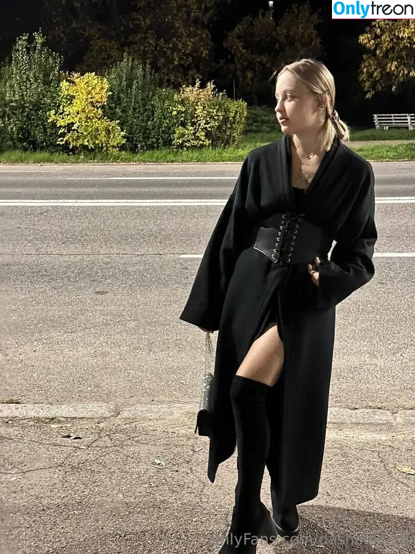 dashenka18 голая photo #0091 (dasha_dasha_18_)
