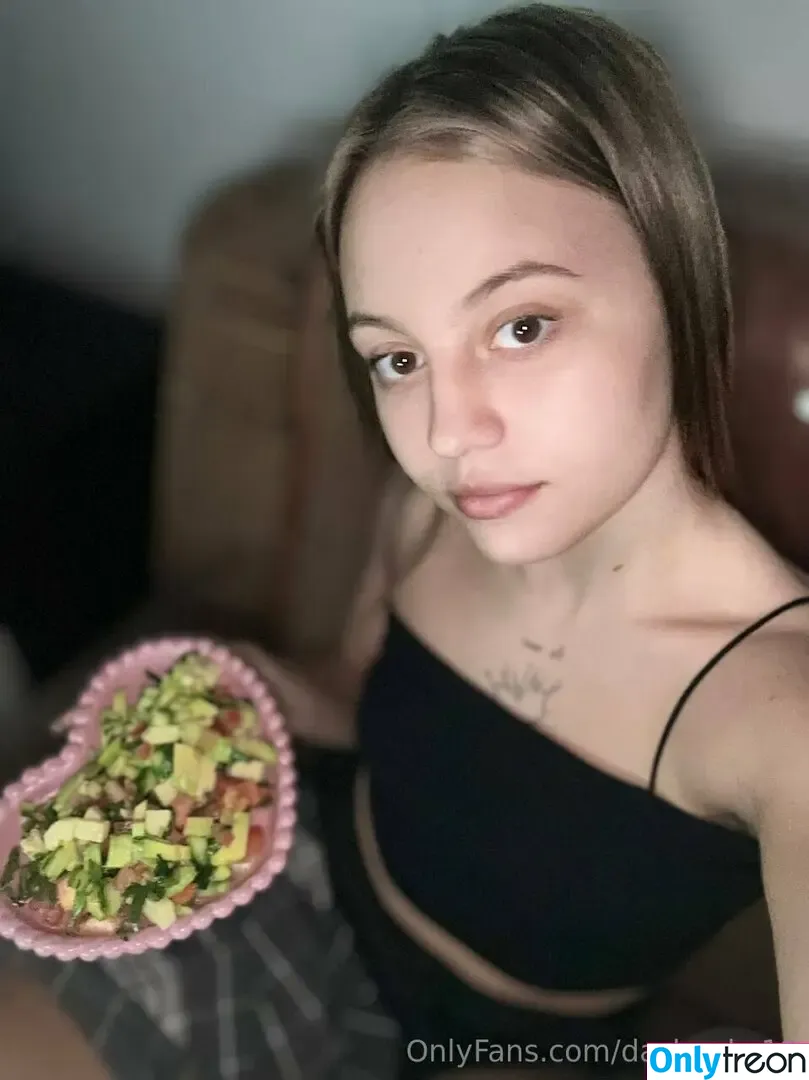 dashenka18 nude photo #0114 (dasha_dasha_18_)