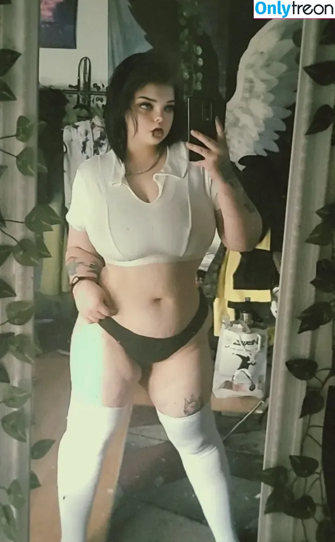 Dashxhollow nude photo #0004 (Dashxhollow)