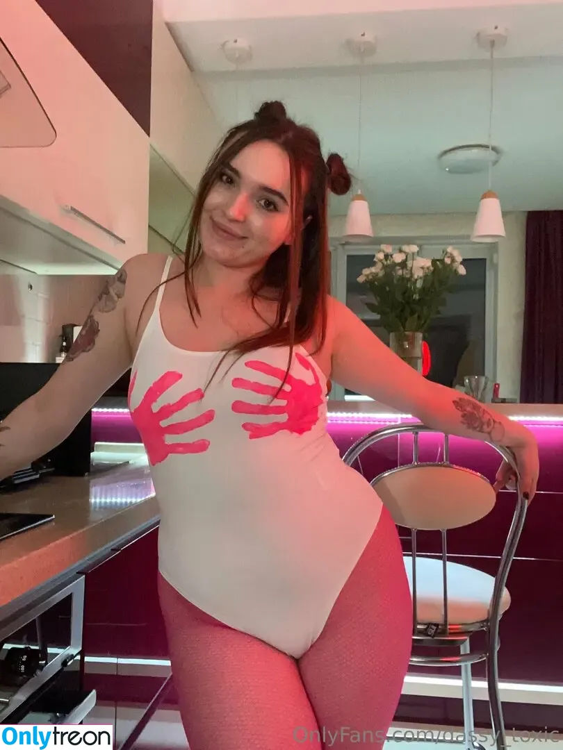 dassy_toxic nude photo #0051 (_lilt0xic_)