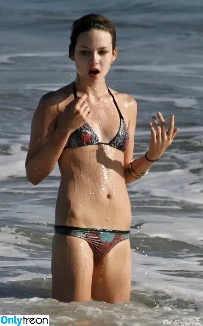 Daveigh Chase nude photo #0001 (Daveigh Chase)