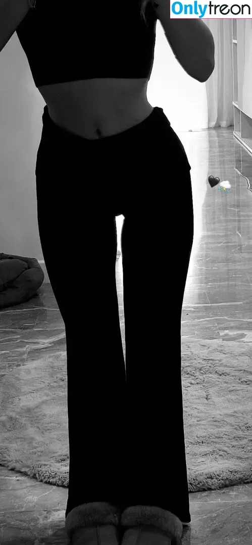Davina Geiss nude photo #0631 (the_real_davina_geiss)