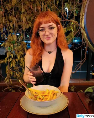 DeadlyKitten's Kofi / deadlykittenttv фото голая #0064
