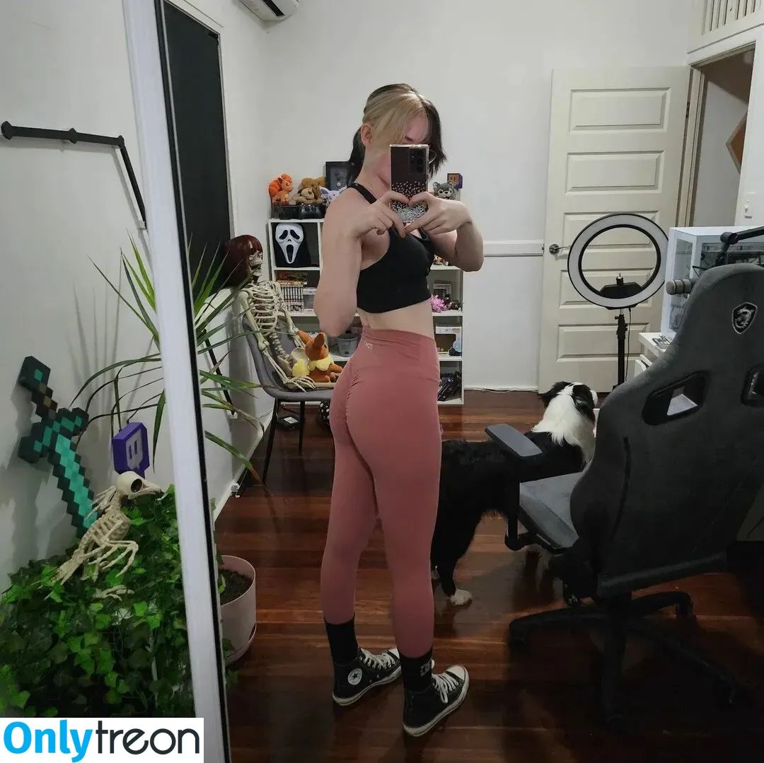DeadlyKitten's Kofi nude photo #0003 (deadlykittenttv)