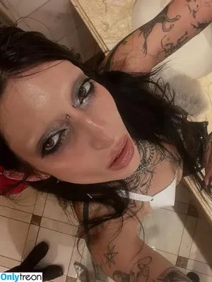 DeathbyRomy / toxicbleubeautyvip nude photo #0439