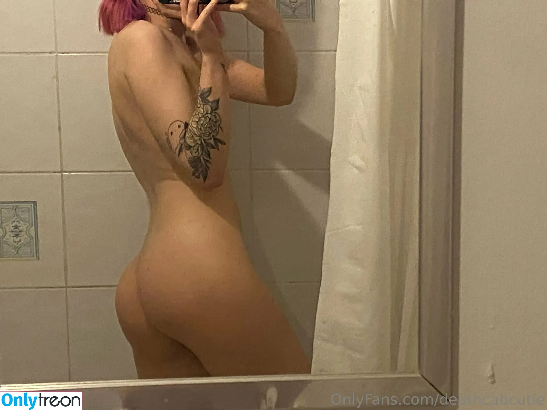 deathcabcutie nude photo #0008 (ryanteesing)