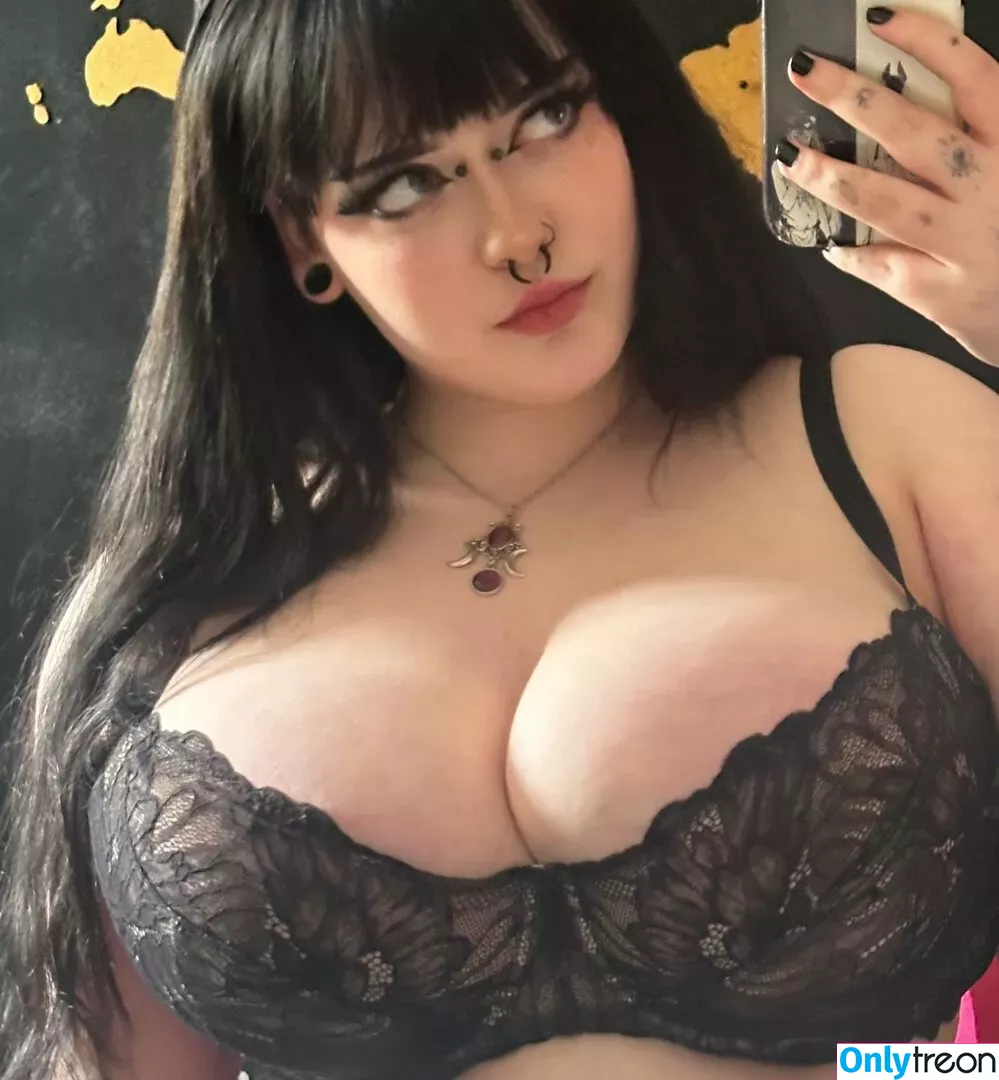 deathgripsbukakke nude photo #0041 (asvalerie_)
