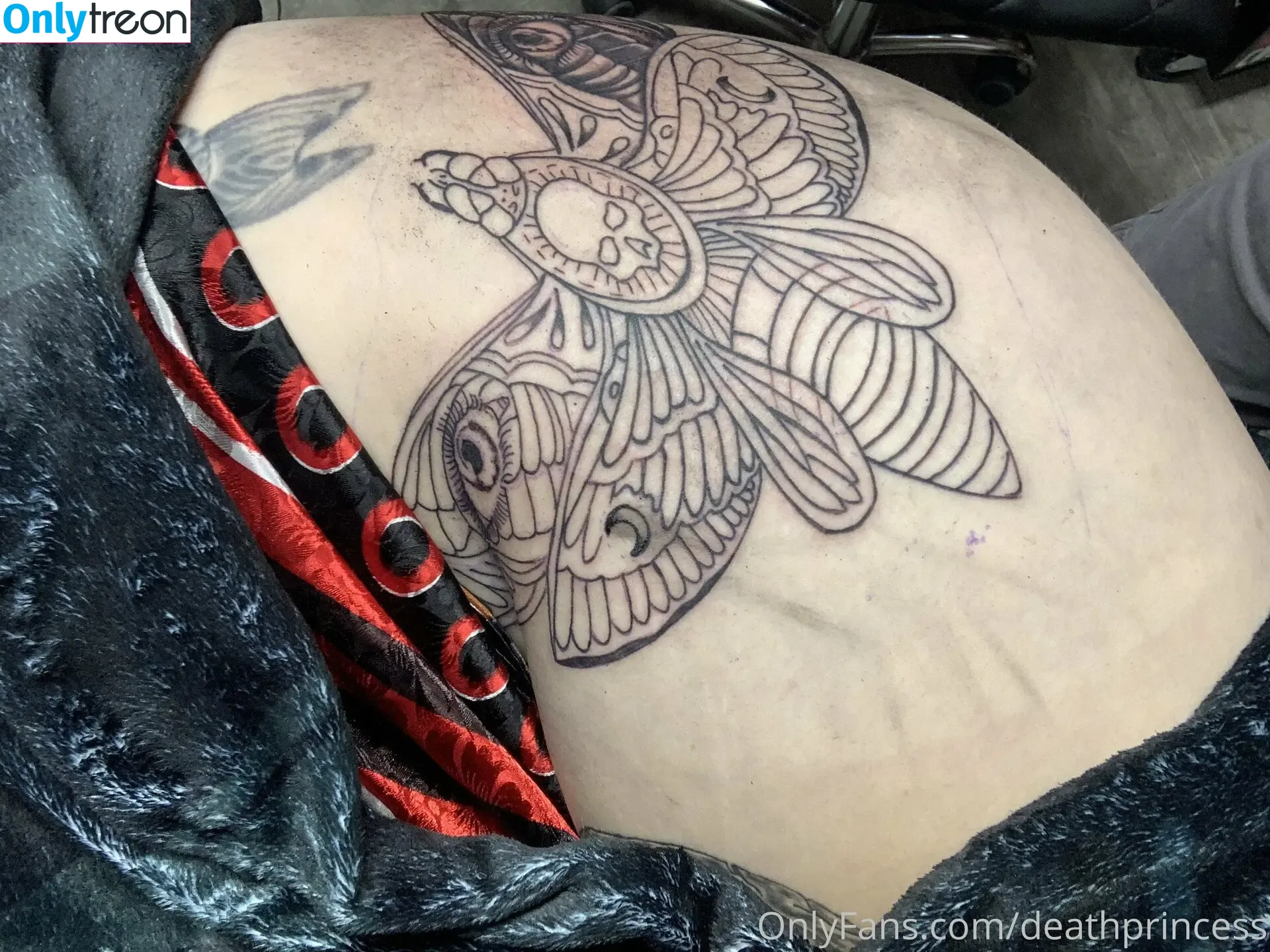 deathprincess nude photo #0033 (death.princess_)