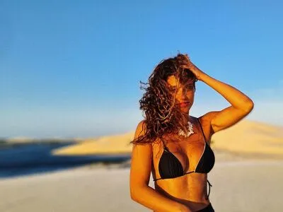 Débora Nascimento / debranascimento фото голая #0005