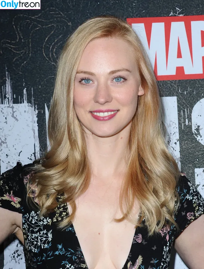 Deborah Ann Woll голая photo #0032 (deborahannwoll)