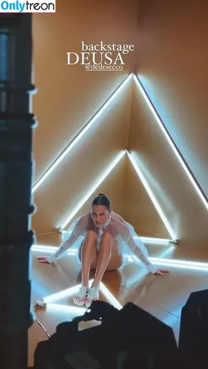Deborah Secco / dedesecco nude photo #1666