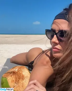 Deborah Secco / dedesecco nude photo #1807