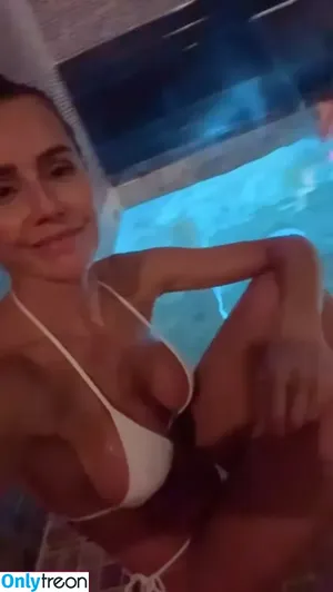 Deborah Secco / dedesecco nude photo #1838