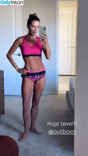 Deborah Secco / dedesecco nude photo #1840