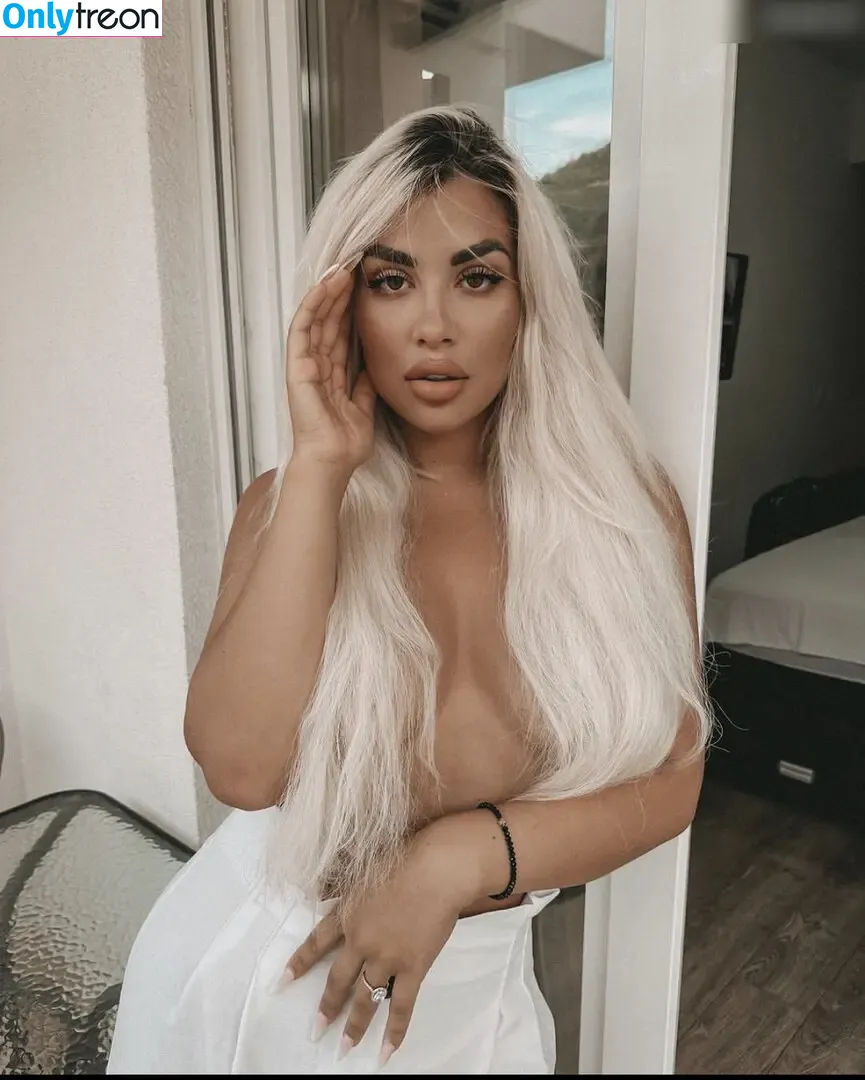 Deeanaofficial nude photo #0049 (Deeanaofficial)
