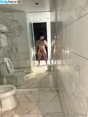 deek_aesthetic / derek.isthebae nude photo #0092
