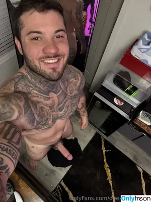 deek_aesthetic / derek.isthebae nude photo #0185