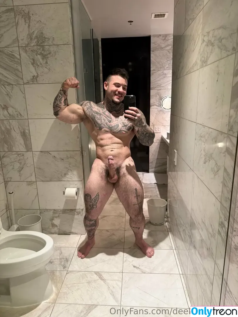 deek_aesthetic nude photo #0091 (derek.isthebae)