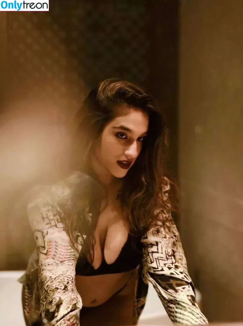 Deeksha Arora nude photo #0004 (deekshaarora_official)