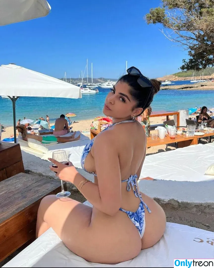 Deevaxo nude photo #0019 (nikocadoavocado)