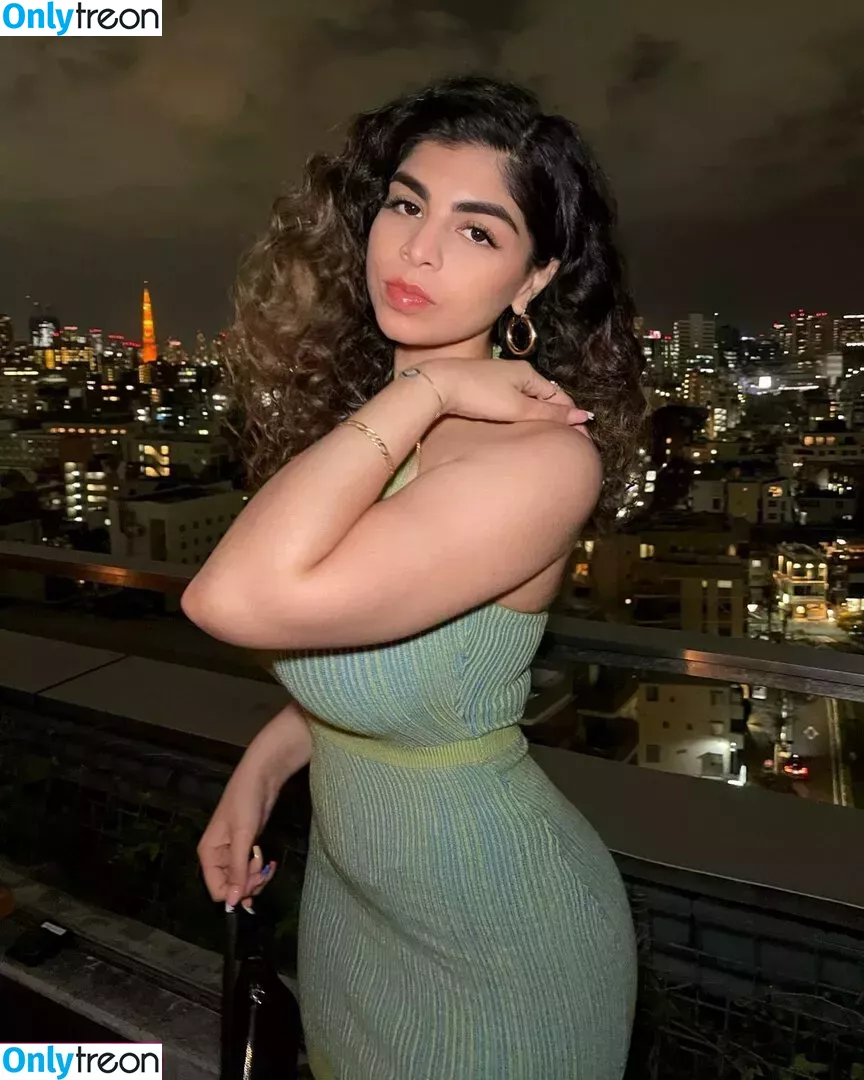 Deevaxo nude photo #0064 (nikocadoavocado)
