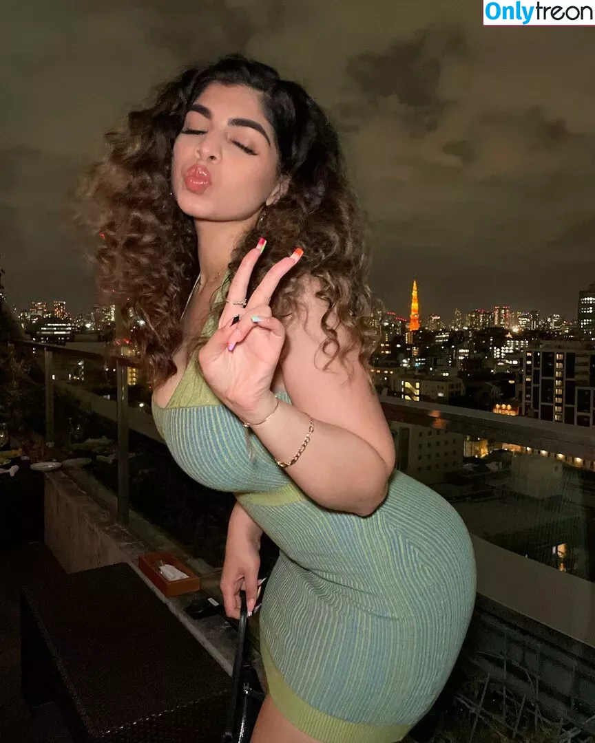 Deevaxo nude photo #0065 (nikocadoavocado)