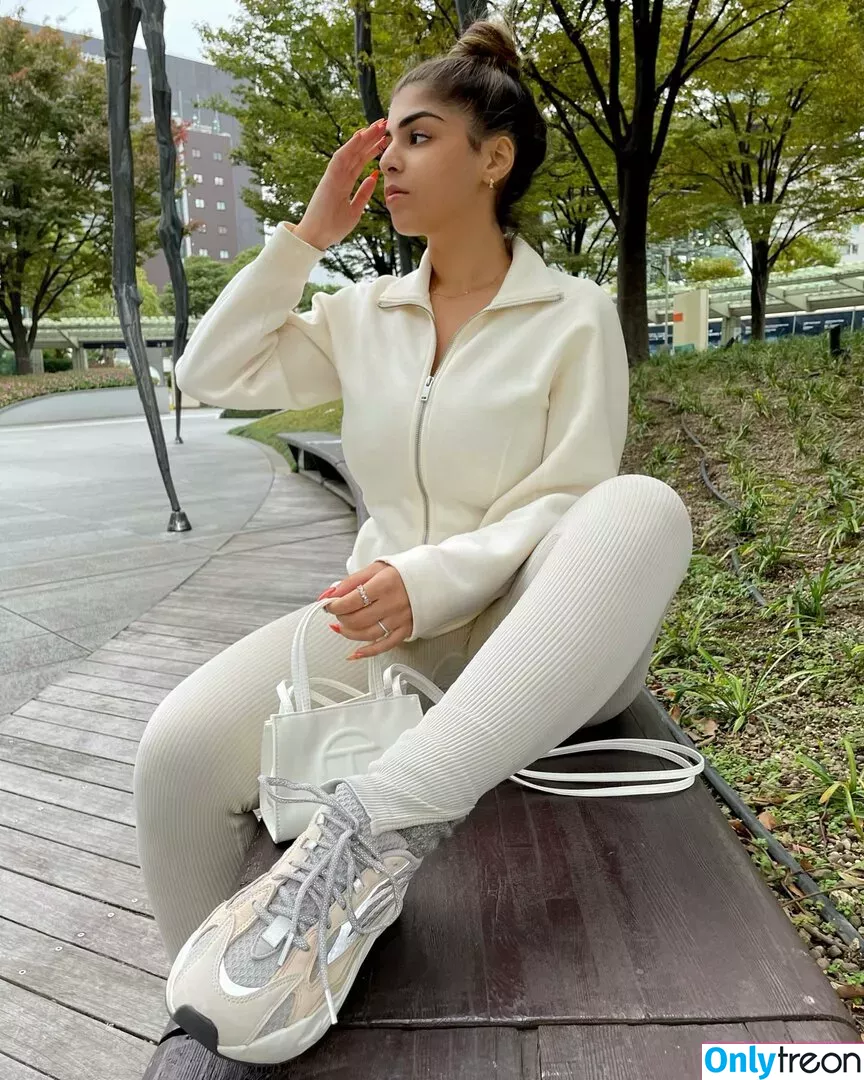 Deevaxo nude photo #0071 (nikocadoavocado)