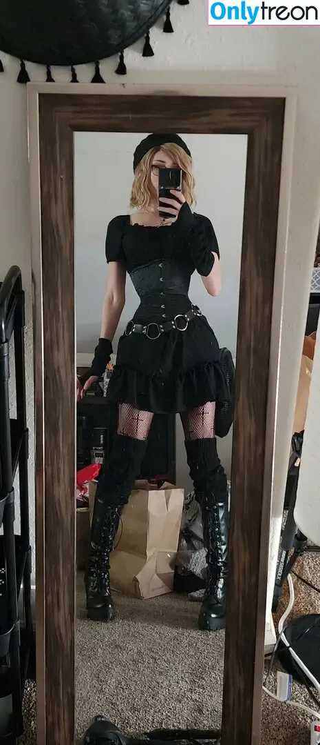 Deffo_Depresso nude photo #0036 (livjngdeadgirl / marijuanarchy)