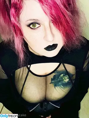 DefiantCupcake / DefiantCupCakeOfficial / WonkyWandTavern фото голая #0012