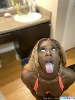 defiantlydeviant / haitiansilk nude photo #0013
