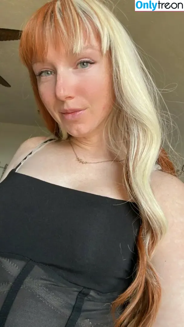 defs_not_ur_mom nude photo #0003 (xnotmommyx)