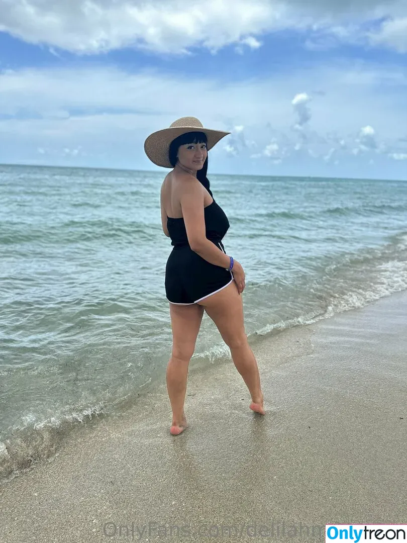delilahmoonxtra голая photo #0142 (delilahmoonx)
