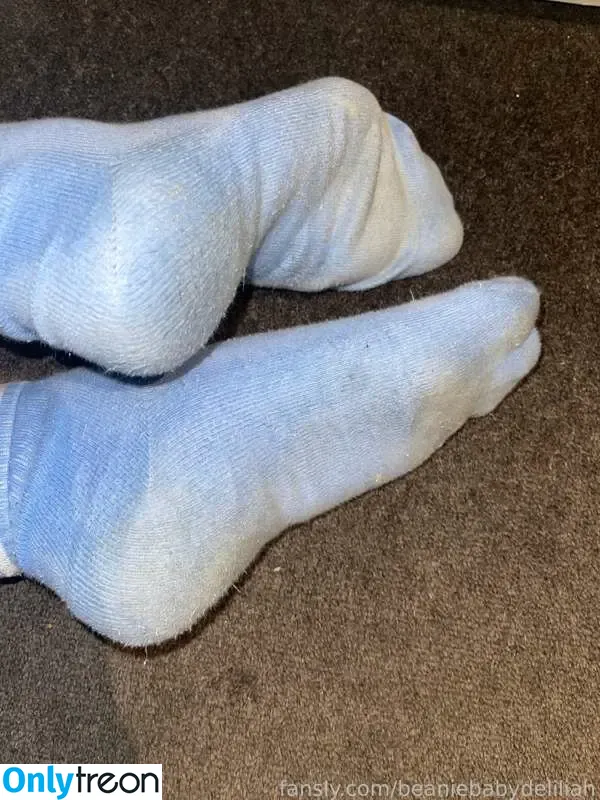 deliliah nude photo #0011 (beaniebabydeliliah / deliliah.irl)