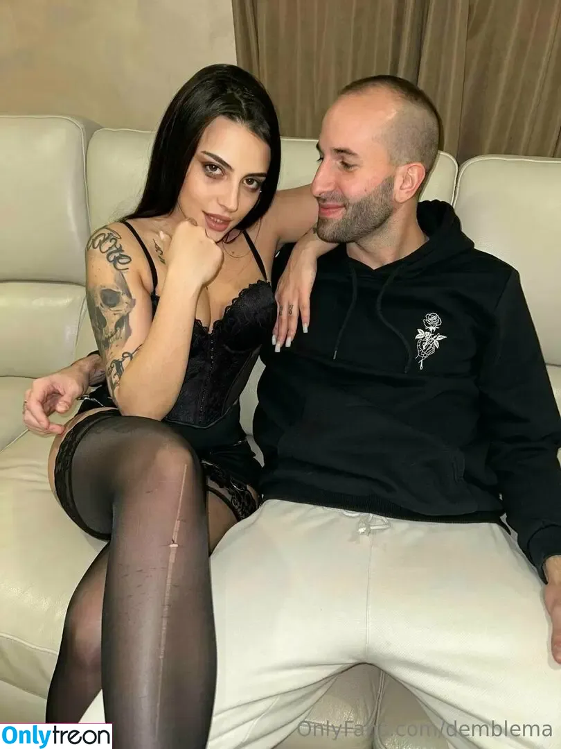 demblema голая photo #0002 (jacopodemblema)