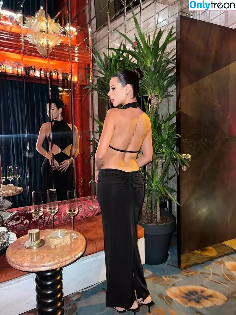 Demet Ozturk голая photo #0084 (dancer_su / demetozturk2)