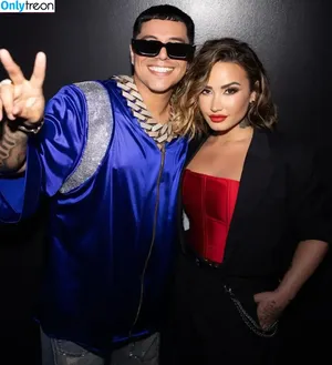 Demi Lovato / ddlovato nude photo #0637