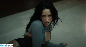 Demi Lovato / ddlovato nude photo #0995