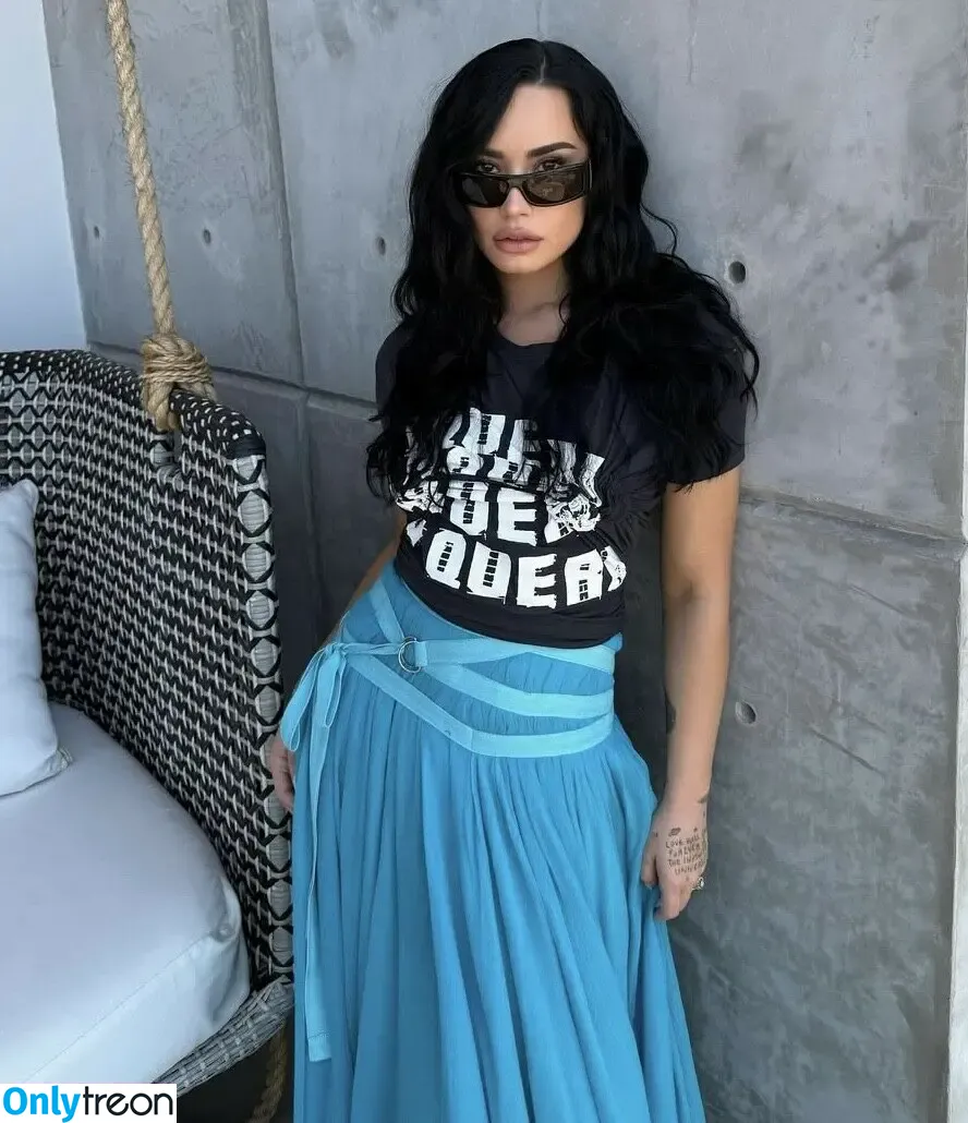 Demi Lovato голая photo #0903 (ddlovato / demi_lovato)