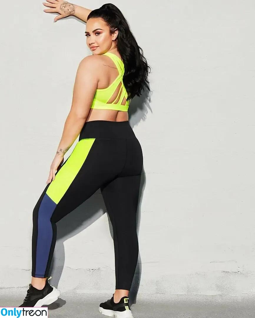 Demi Lovato голая photo #0933 (ddlovato / demi_lovato)