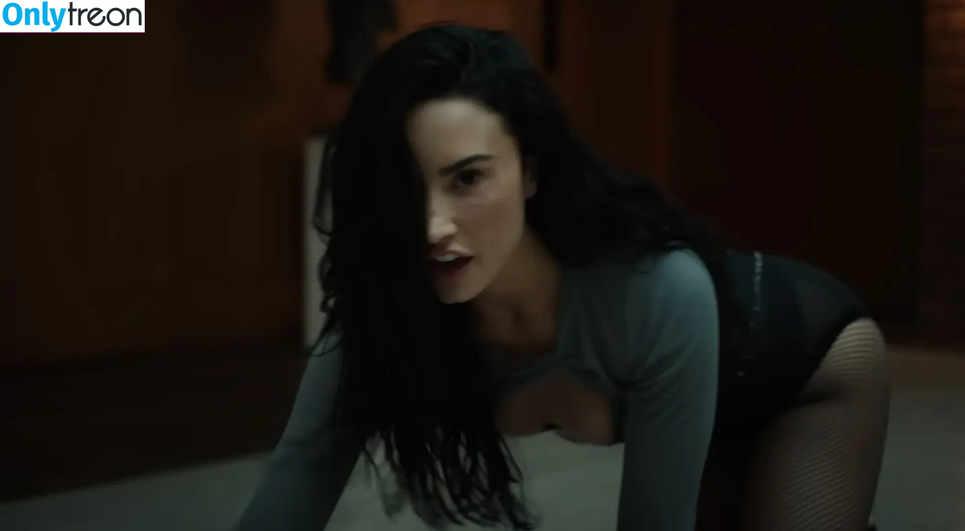 Demi Lovato nude photo #0992 (ddlovato)