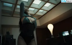 Demi Lovato / ddlovato nude photo #1014