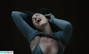 Demi Lovato / ddlovato nude photo #1019