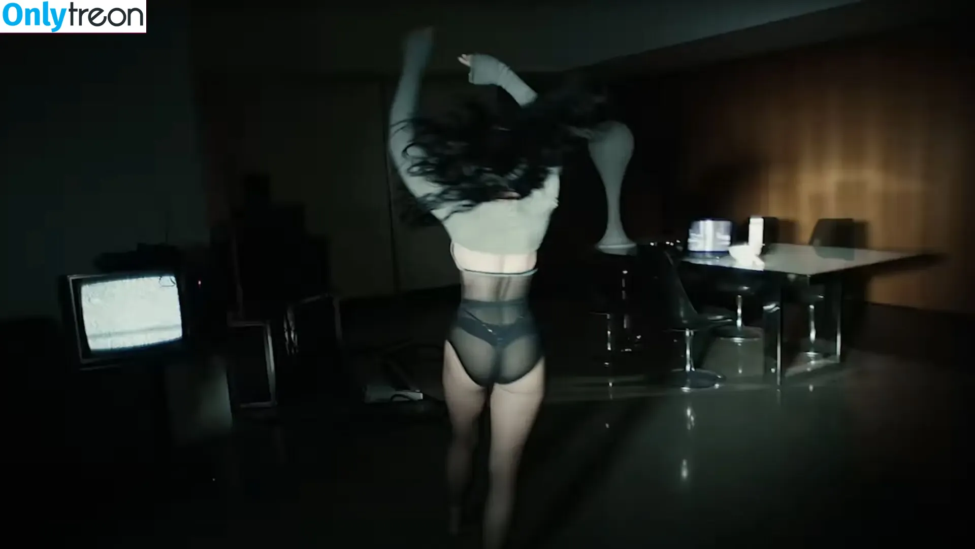 Demi Lovato nude photo #1010 (ddlovato)