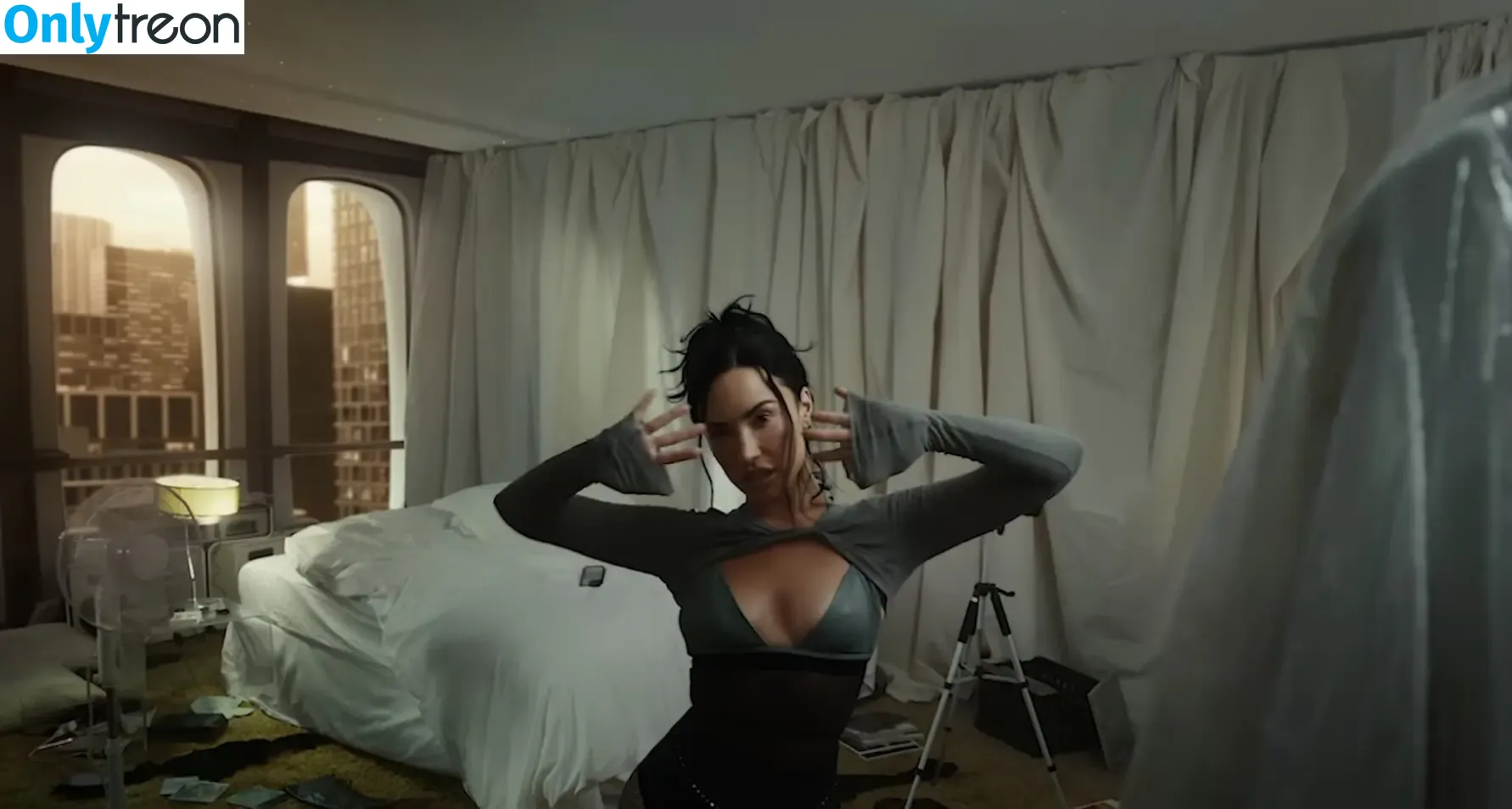 Demi Lovato голая photo #1066 (ddlovato)