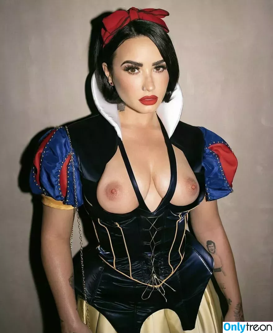 Demi Lovato Ai Porn голая photo #0005 (ddlovato)