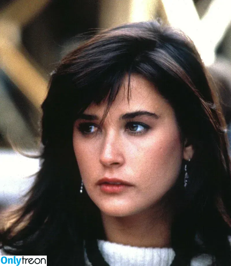 Demi Moore голая photo #0146 (demimoore / kyliedemi)