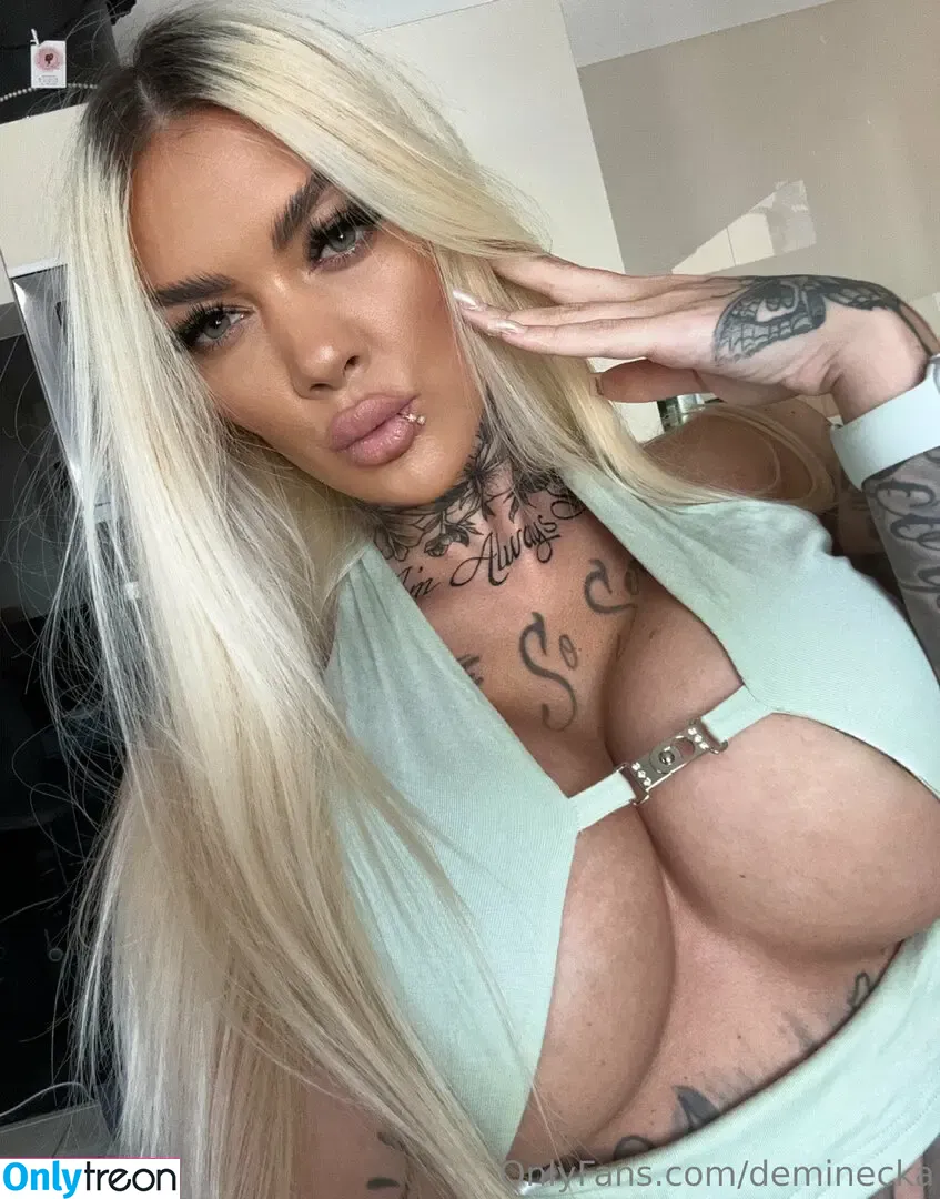 Deminecka nude photo #0163 (Denisa B.)