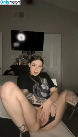 Demon Lives / lust4cai / thaslimmthuggaa nude photo #0977